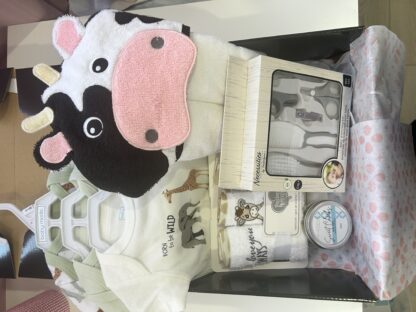 Baby shower gift box